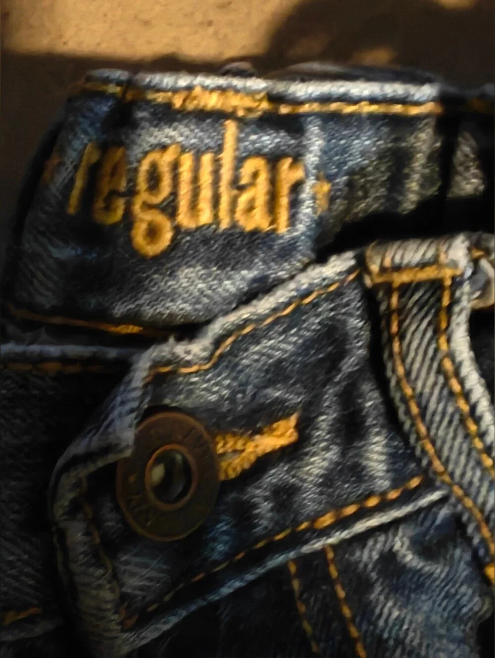 4 pair of Old Navy boys' jeans in size 10 regular. These blue jeans are designed